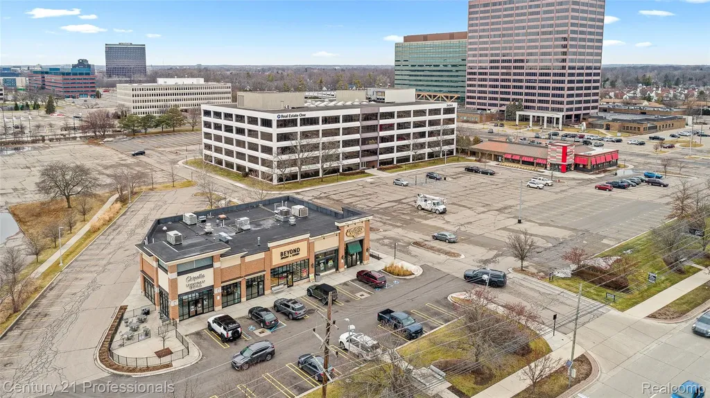 5000 Town Center Southfield City MI 48075