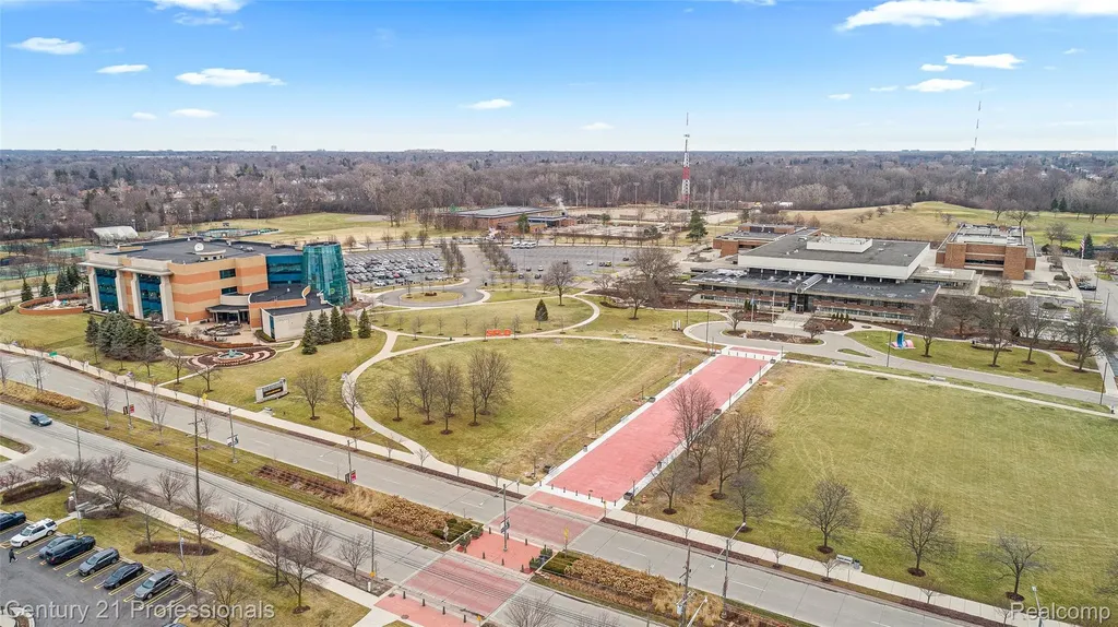 5000 Town Center Southfield City MI 48075