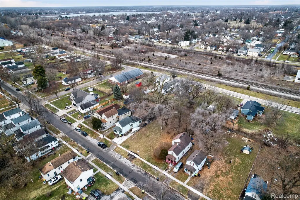 404 Almyra Avenue Monroe City MI 48161