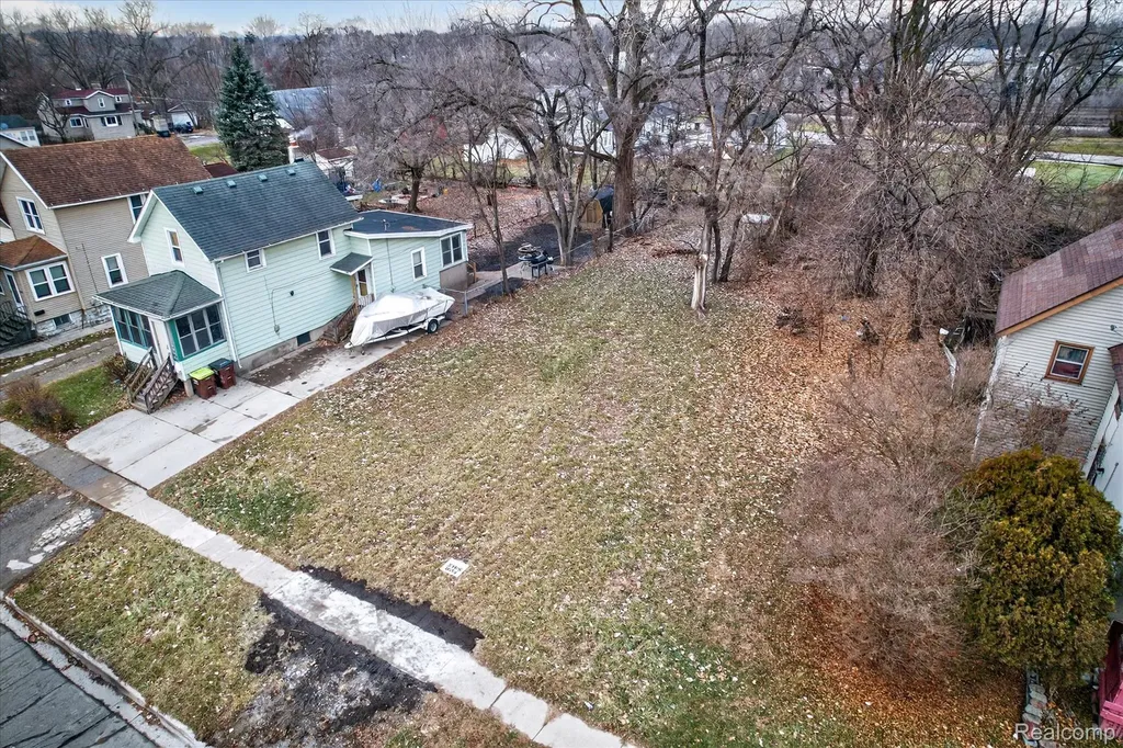 404 Almyra Avenue Monroe City MI 48161