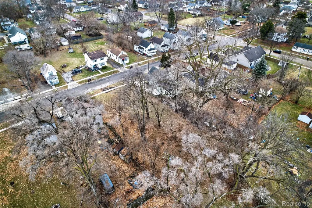 404 Almyra Avenue Monroe City MI 48161