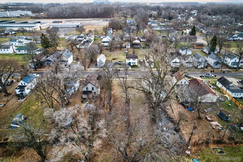 404 Almyra Avenue Monroe City MI 48161
