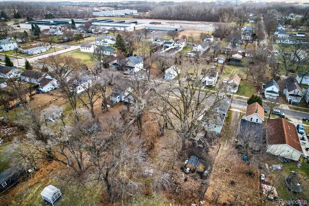 404 Almyra Avenue Monroe City MI 48161