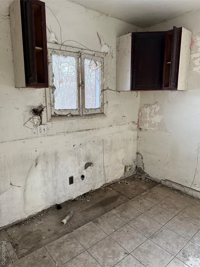 8611 Chalfonte Street Detroit City MI 48238