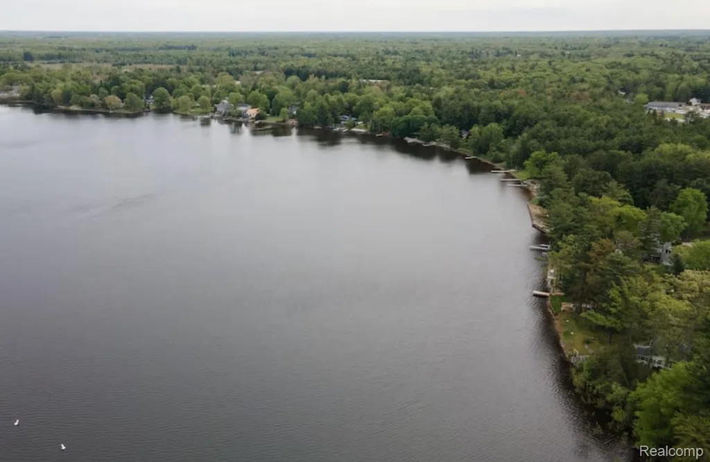 4636 N Hope Road Hope Township MI 48628