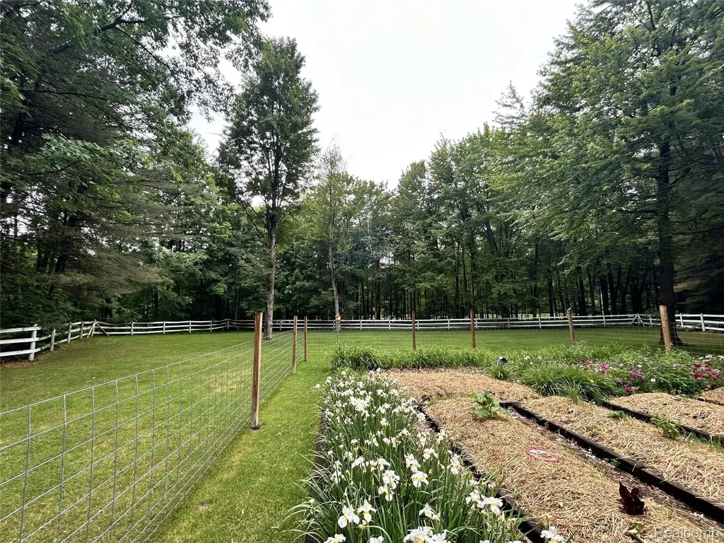 4636 N Hope Road Hope Township MI 48628
