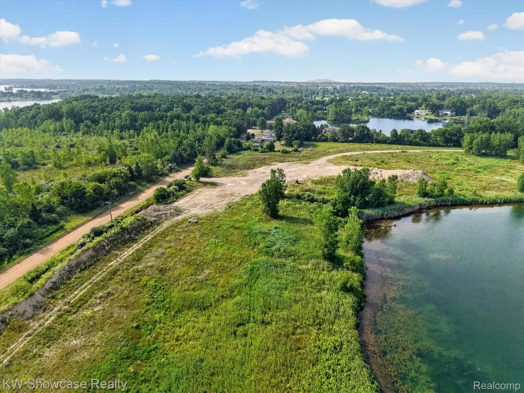 00 Johns Road Lyon Charter Township MI 48178