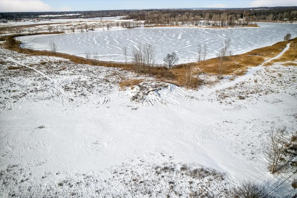00 Johns Road Lyon Charter Township MI 48178