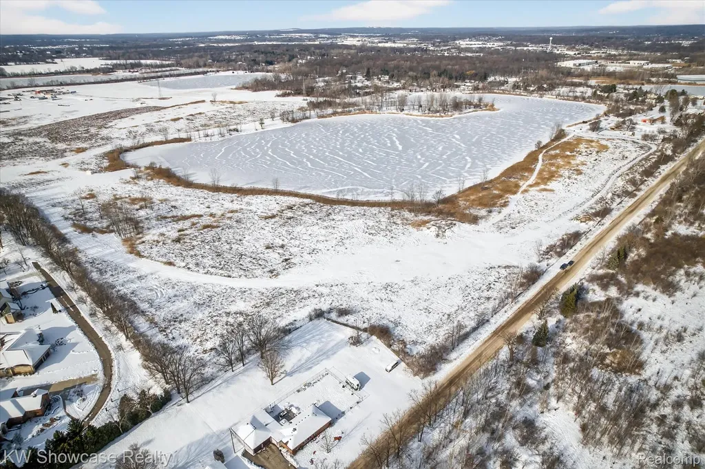 00 Johns Road Lyon Charter Township MI 48178