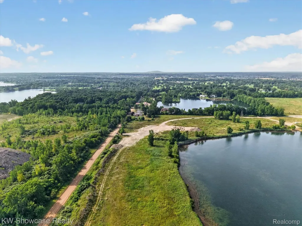 00 Johns Road Lyon Charter Township MI 48178