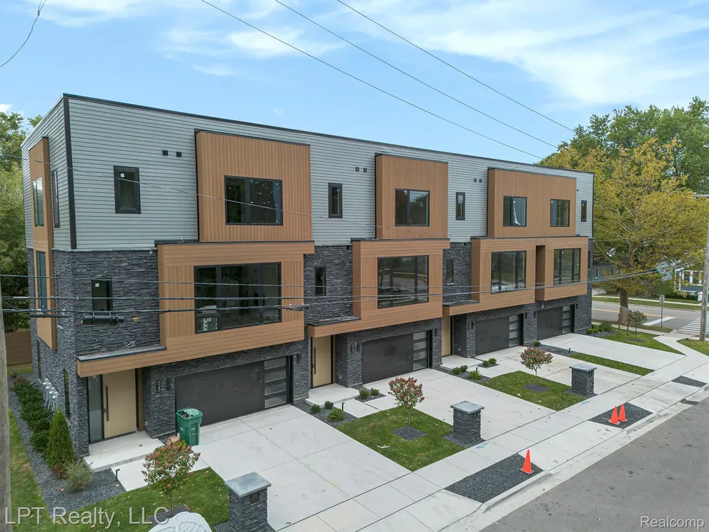 525 Walnut Street Brighton City MI 48116