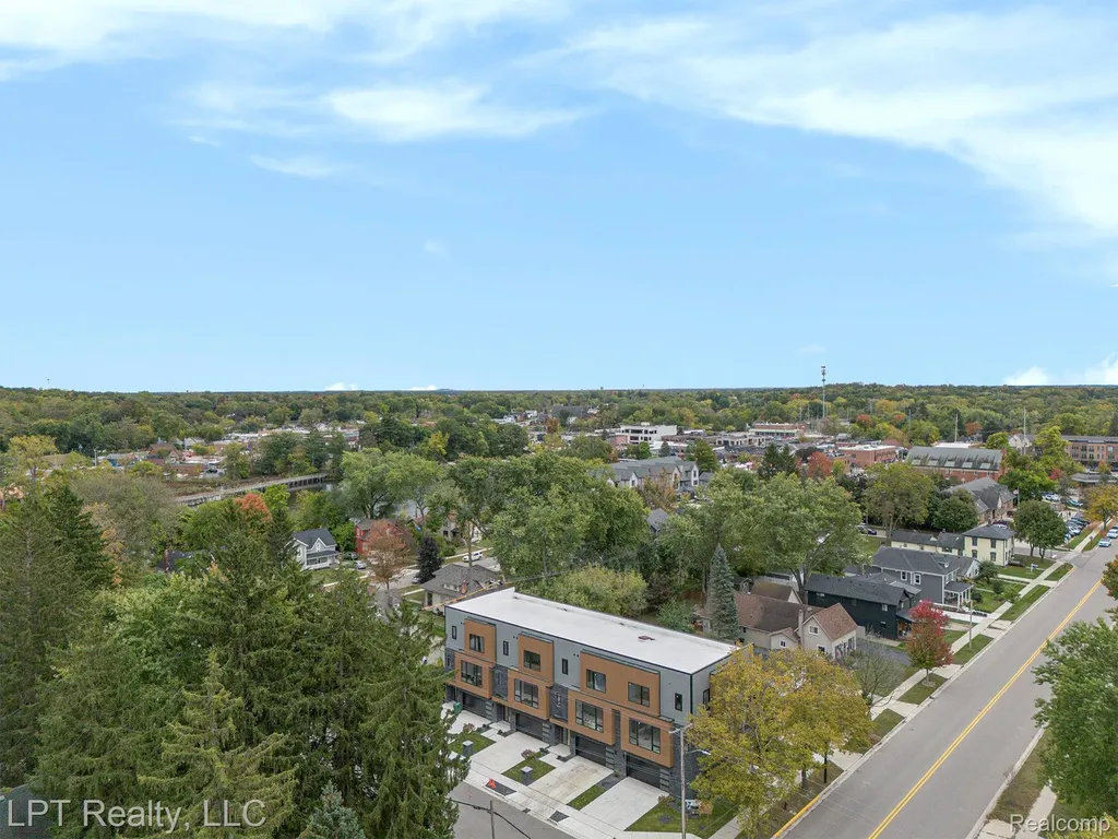 525 Walnut Street Brighton City MI 48116
