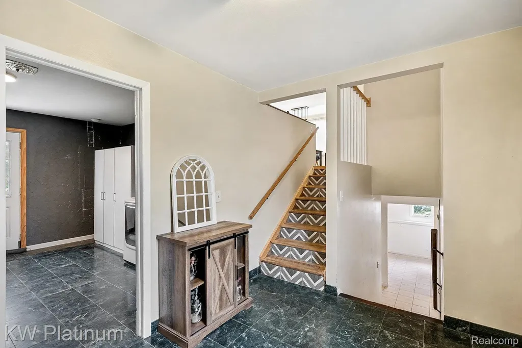 185 Michelson Road Rochester Hills City MI 48307