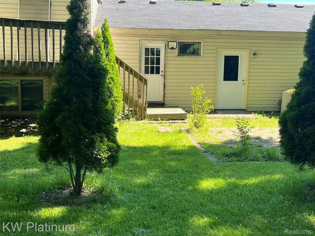 185 Michelson Road Rochester Hills City MI 48307