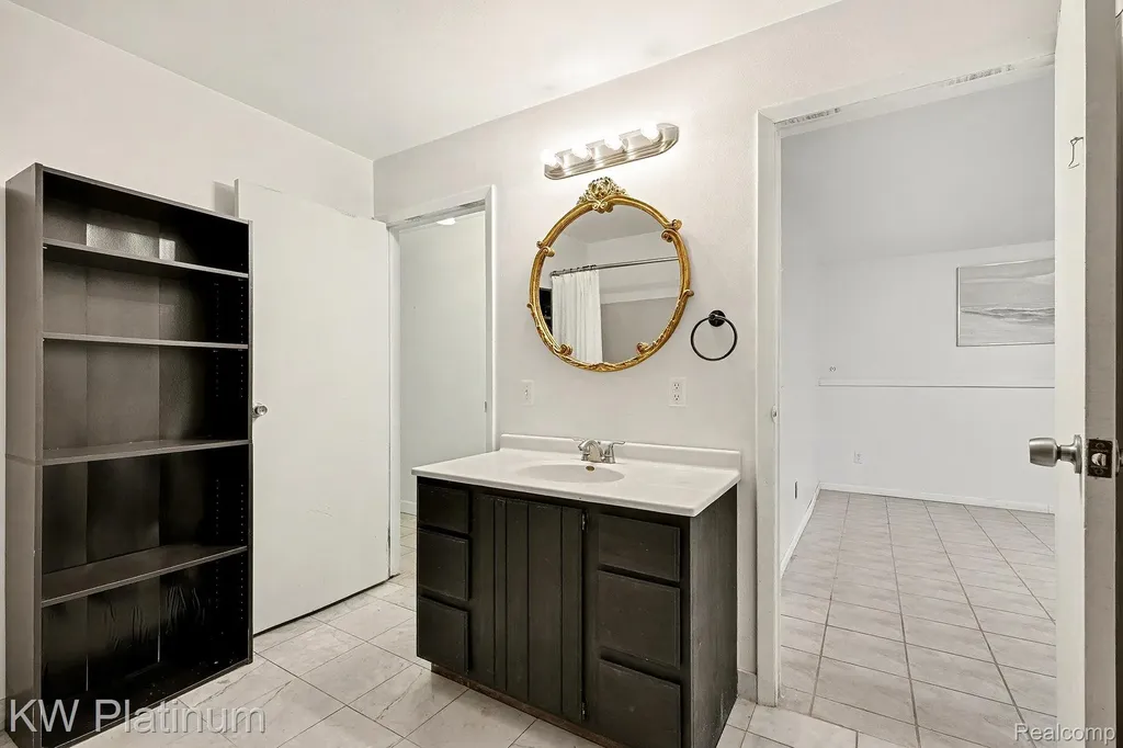 185 Michelson Road Rochester Hills City MI 48307