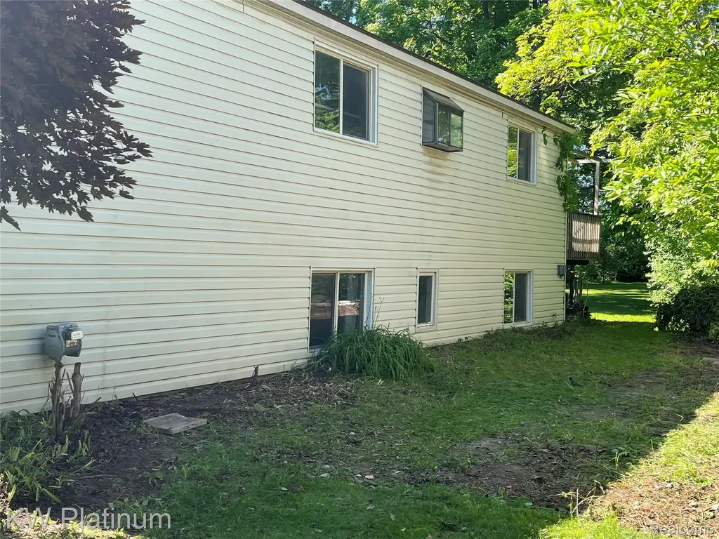 185 Michelson Road Rochester Hills City MI 48307