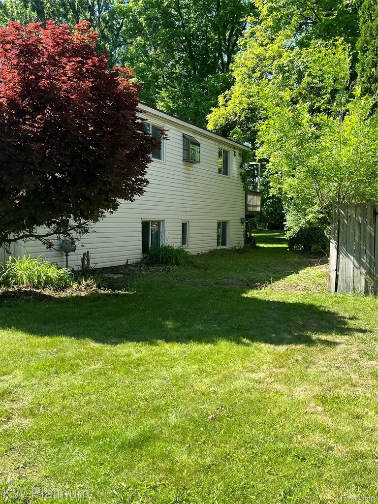 185 Michelson Road Rochester Hills City MI 48307