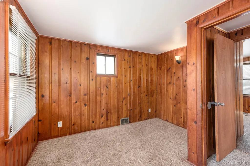 17124 Toepfer Drive Eastpointe City MI 48021