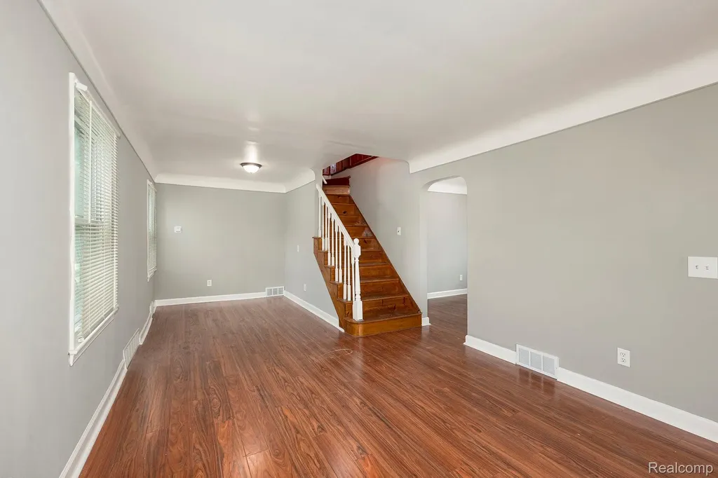 17124 Toepfer Drive Eastpointe City MI 48021