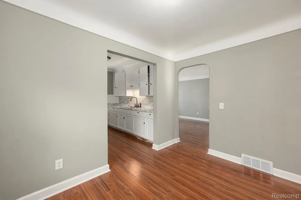 17124 Toepfer Drive Eastpointe City MI 48021