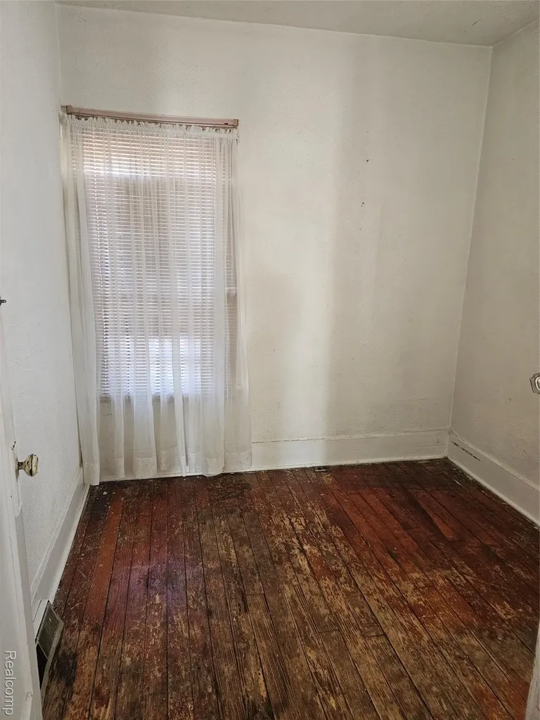 7374 Ellsworth Street Detroit City MI 48238
