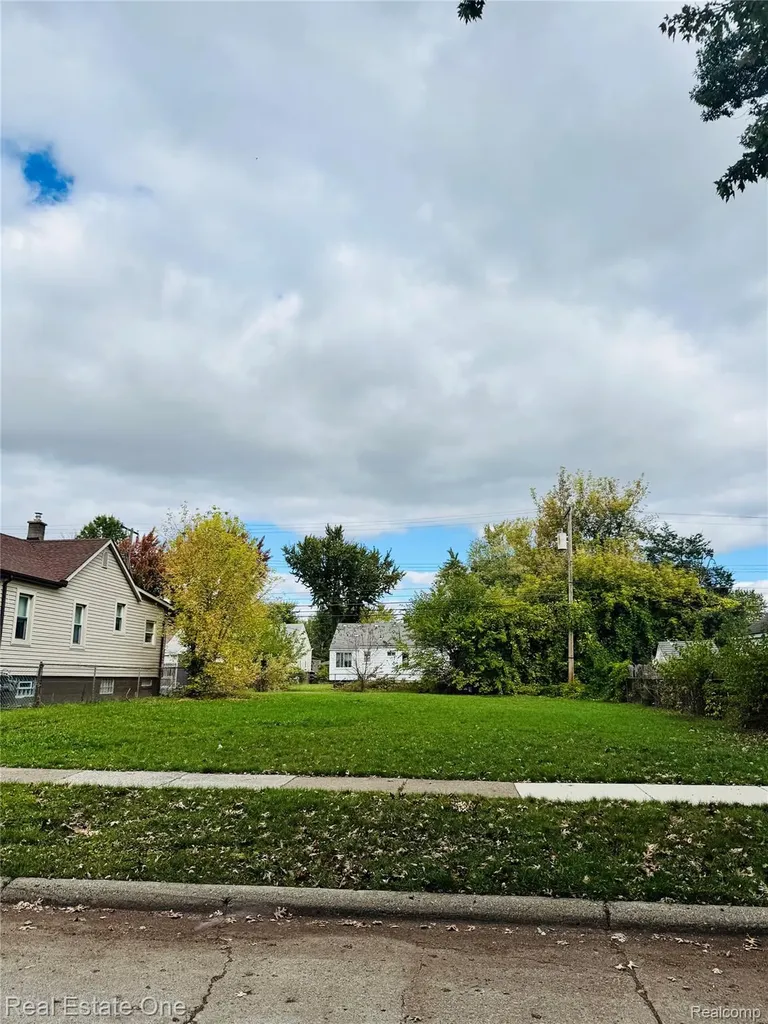 1670 Richmond Avenue Lincoln Park City MI 48146
