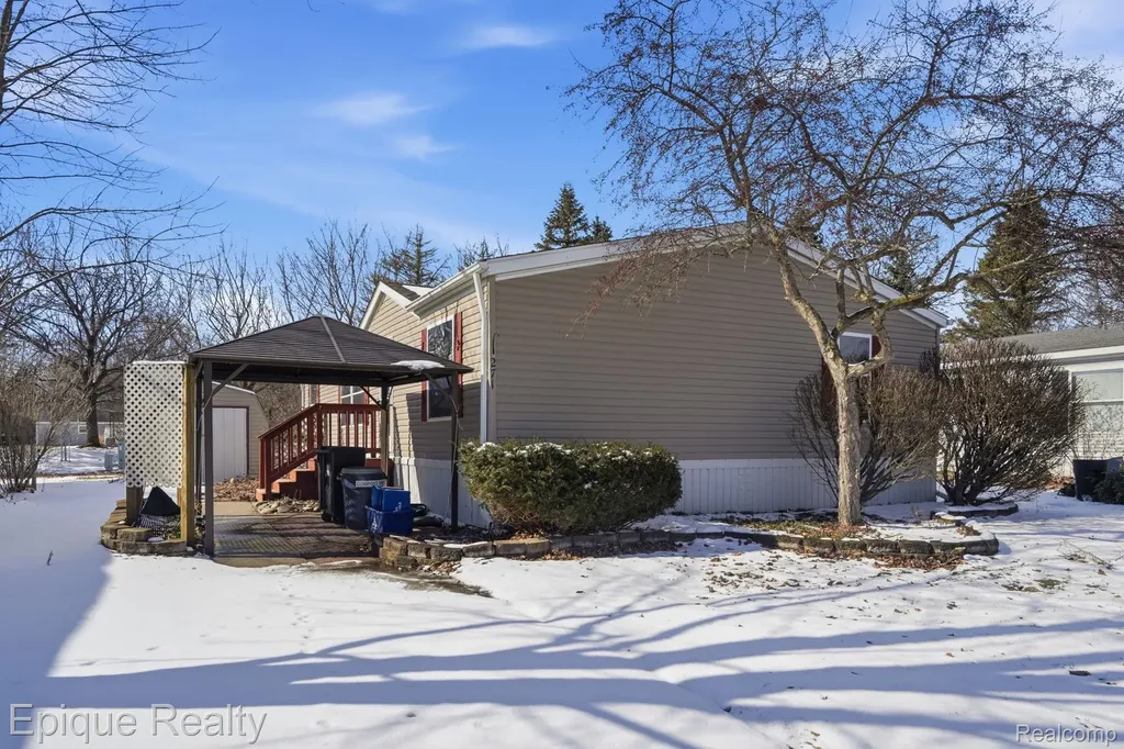 271 Lovell Court Flushing City MI 48433