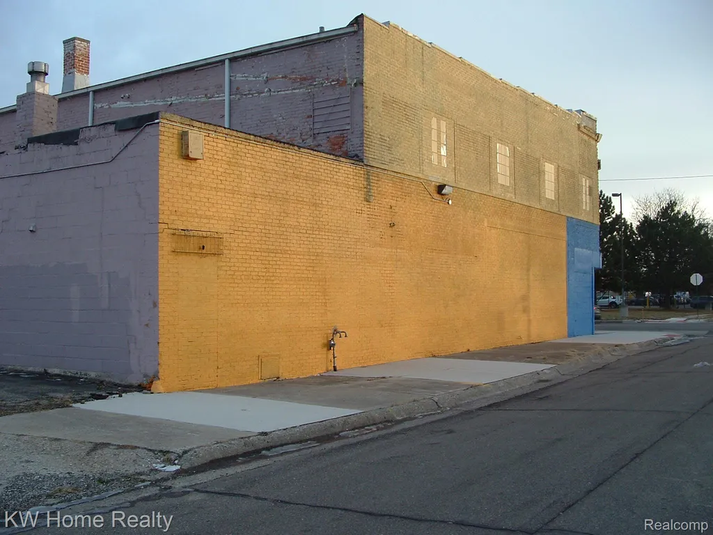 20650 Fenkell Avenue Detroit City MI 48223