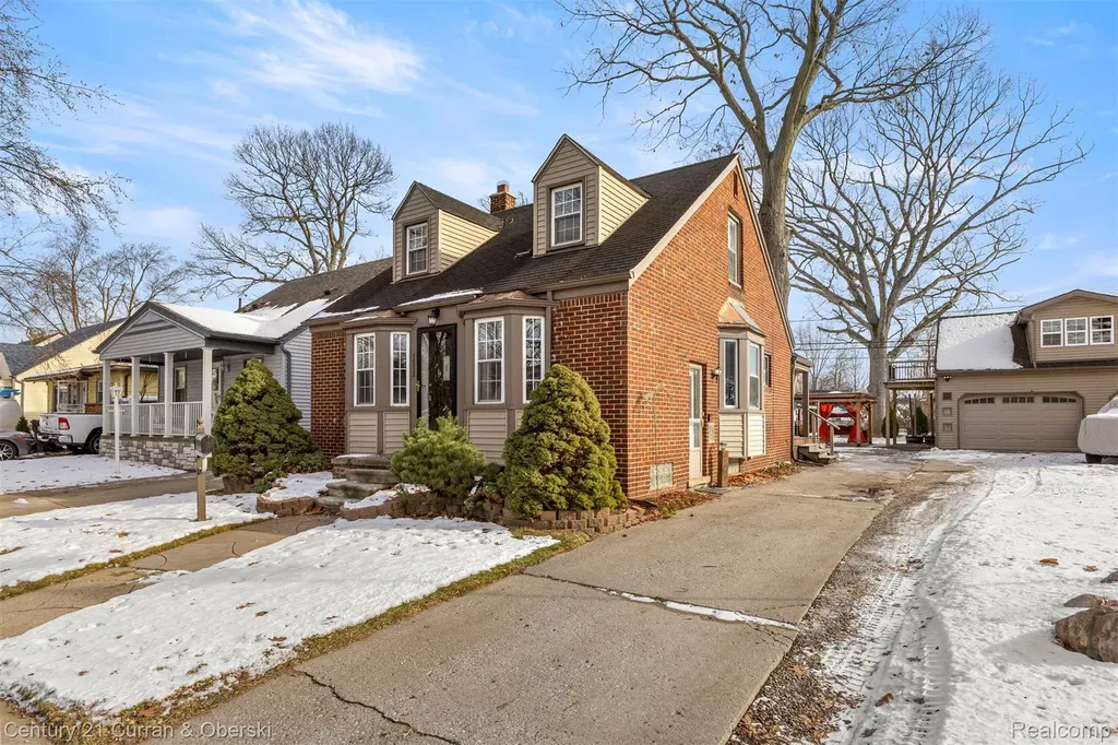 18022 Harman Street Melvindale City MI 48122