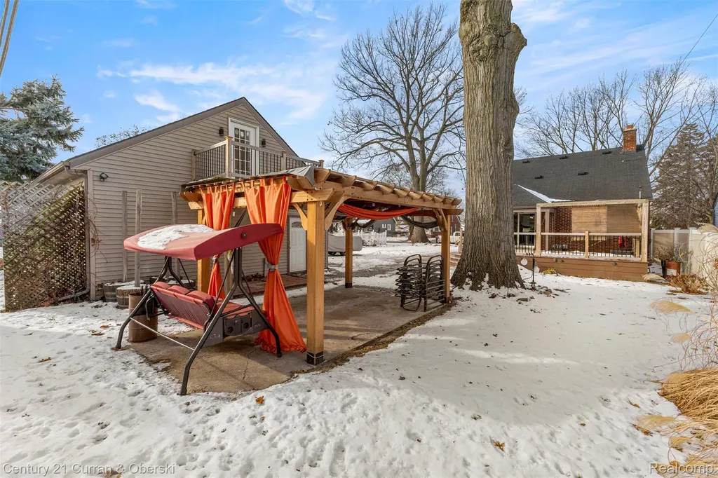 18022 Harman Street Melvindale City MI 48122