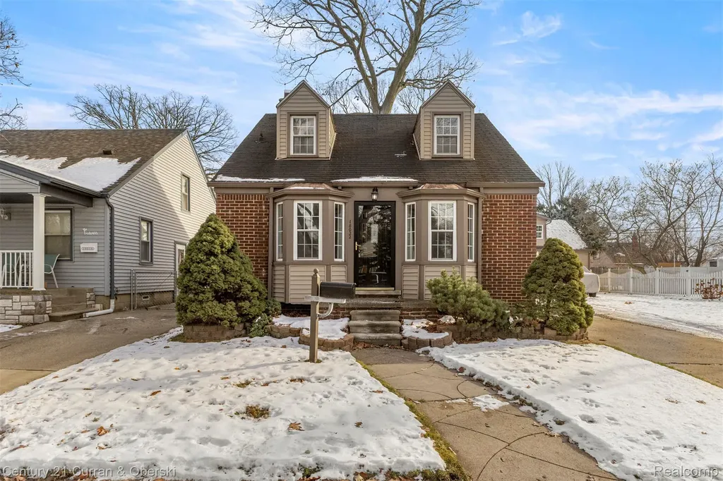 18022 Harman Street Melvindale City MI 48122