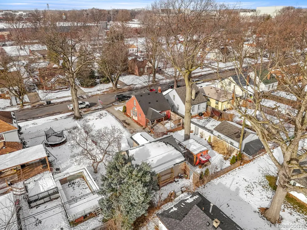 18022 Harman Street Melvindale City MI 48122