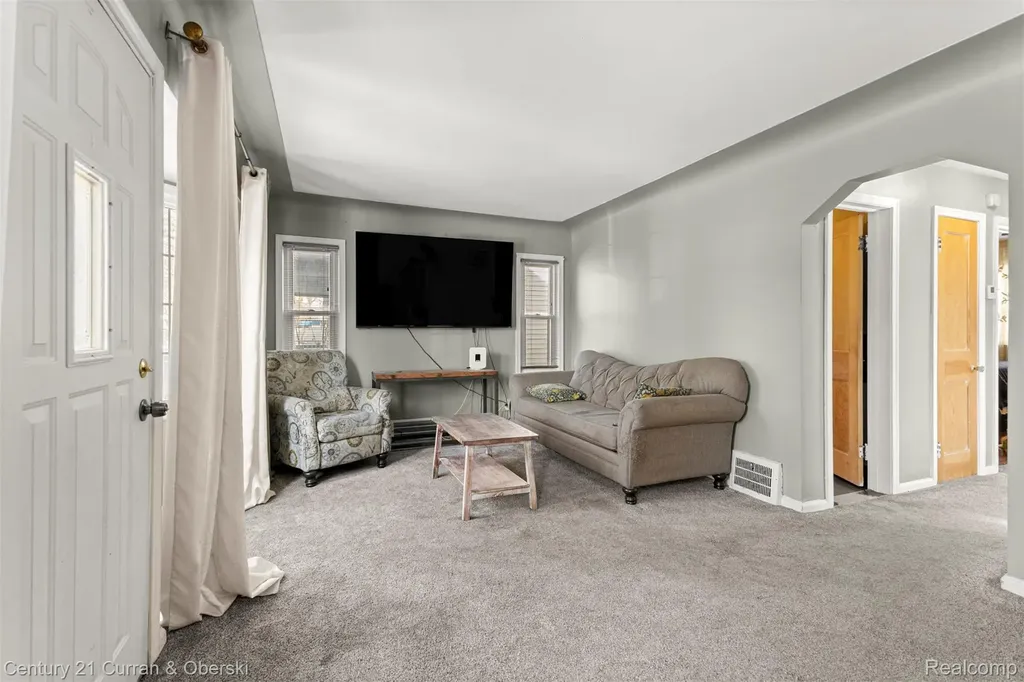18022 Harman Street Melvindale City MI 48122