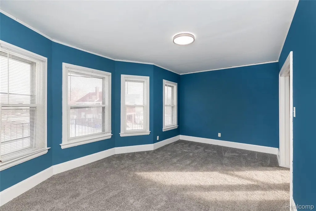 643 Navahoe Street Detroit City MI 48215