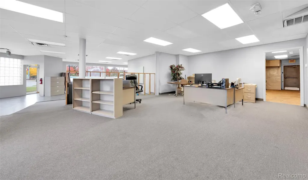 1989 N Opdyke Road Auburn Hills City MI 48326