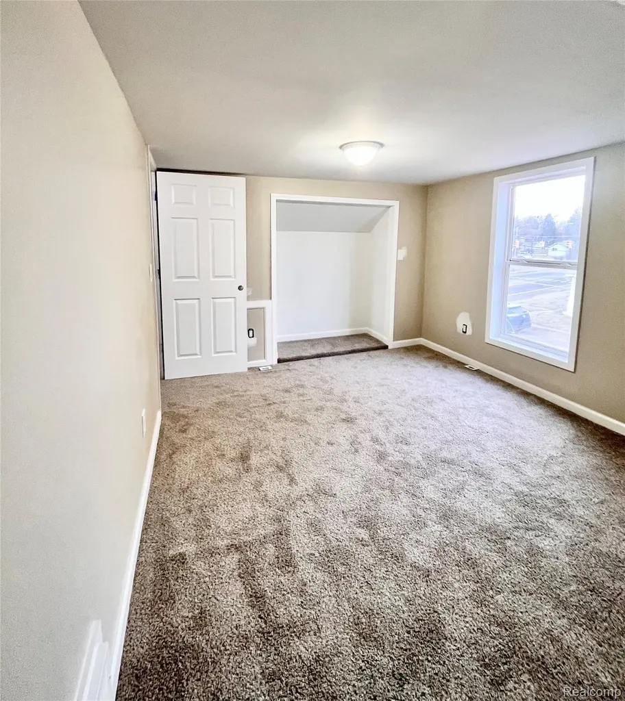 2410 Corunna Road Flint City MI 48503
