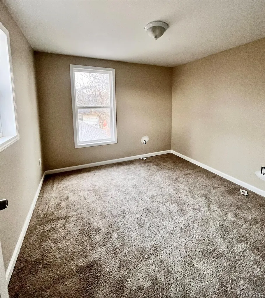 2410 Corunna Road Flint City MI 48503