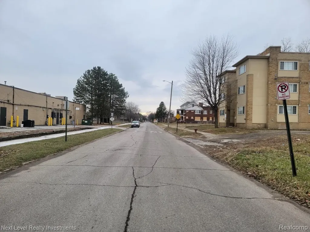 1950 Blaine Street Detroit City MI 48206