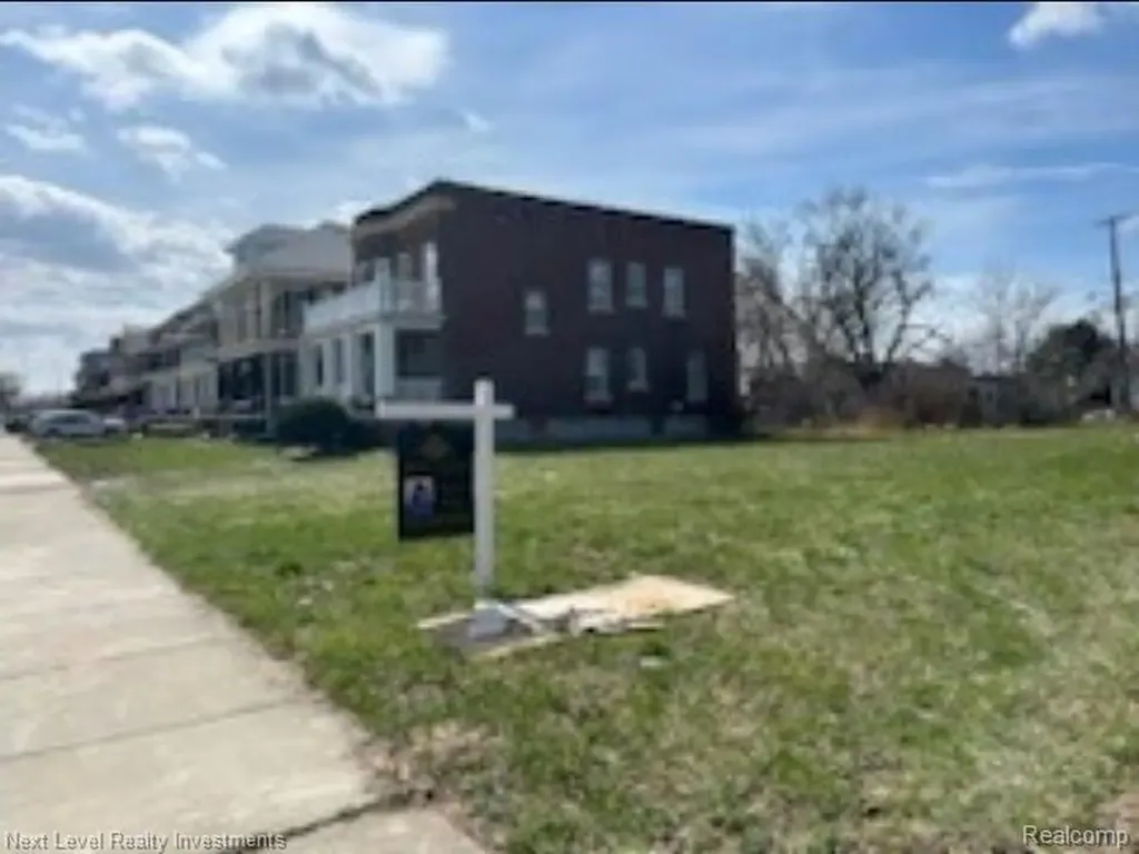 7435 Churchill Street Detroit City MI 48206