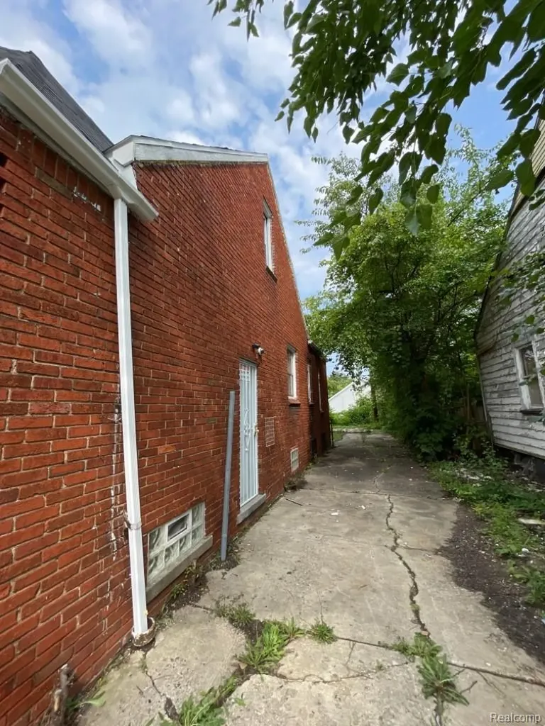 14560 Santa Rosa Drive Detroit City MI 48238