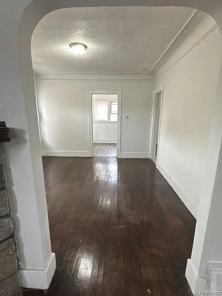2376 Leslie Street Detroit City MI 48238
