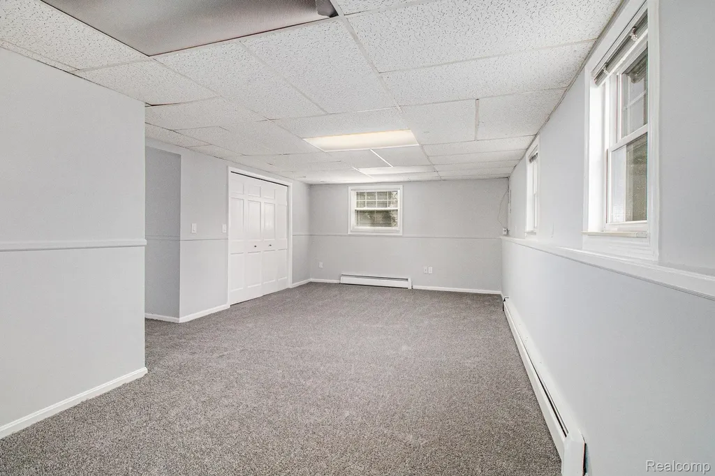 13428 Sequoia Lane Green Oak Township MI 48178