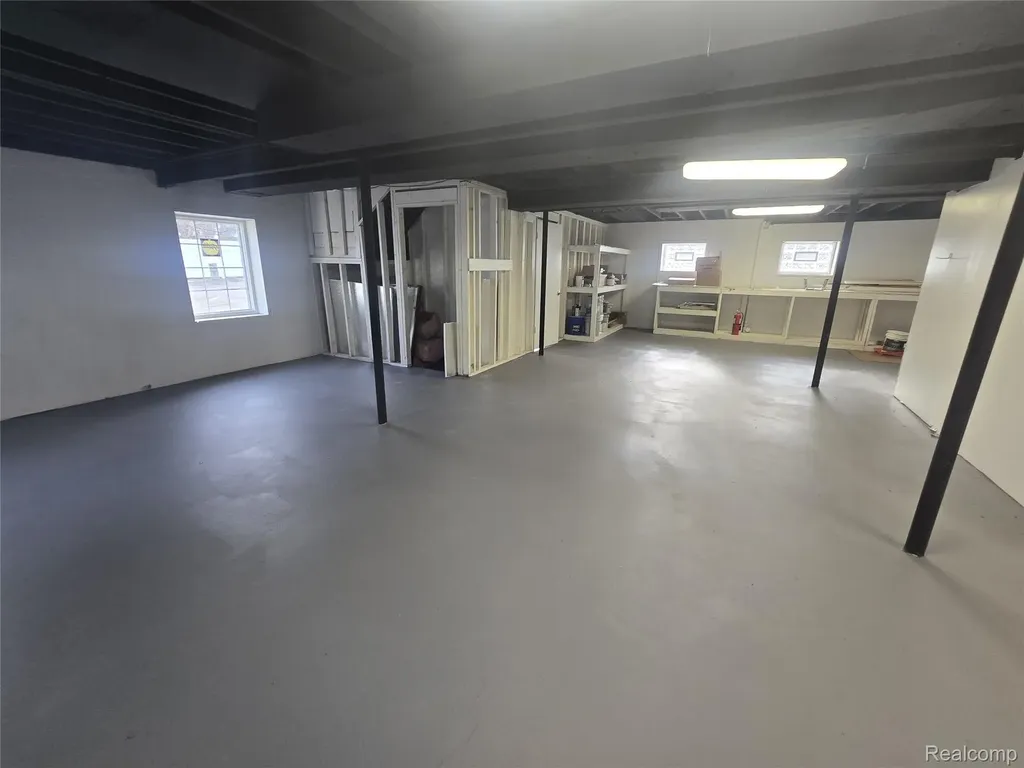 1095 W Huron Street Waterford Charter Township MI 48328