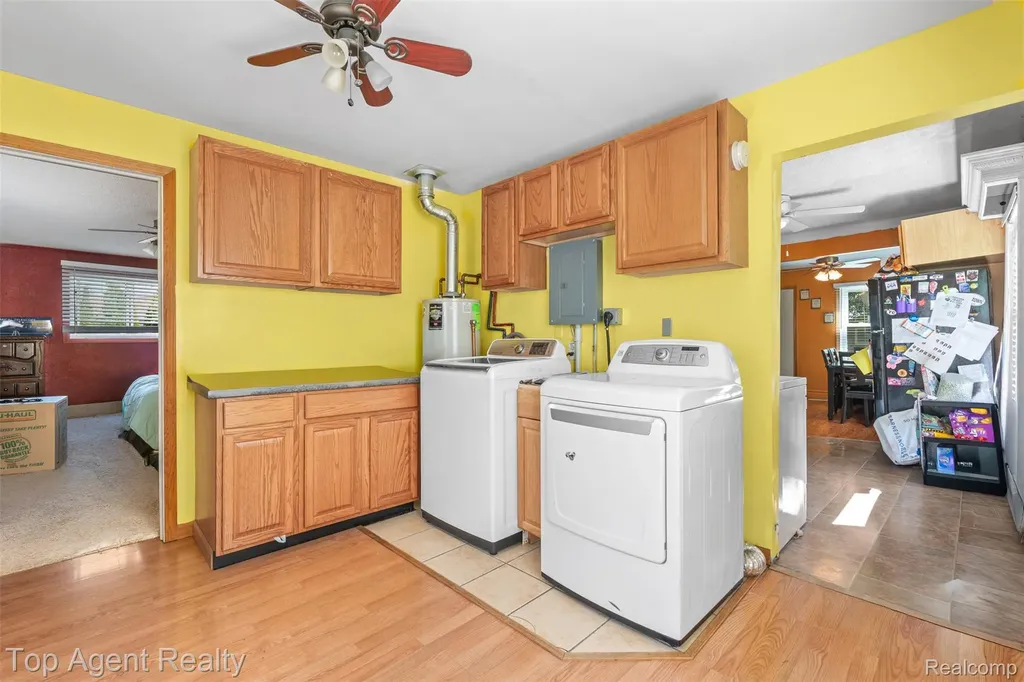 25673 Ford Street Roseville City MI 48066