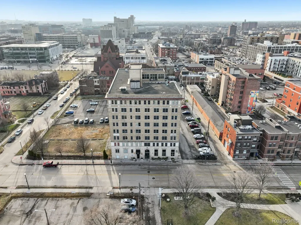 2915 John R Street Detroit City MI 48201