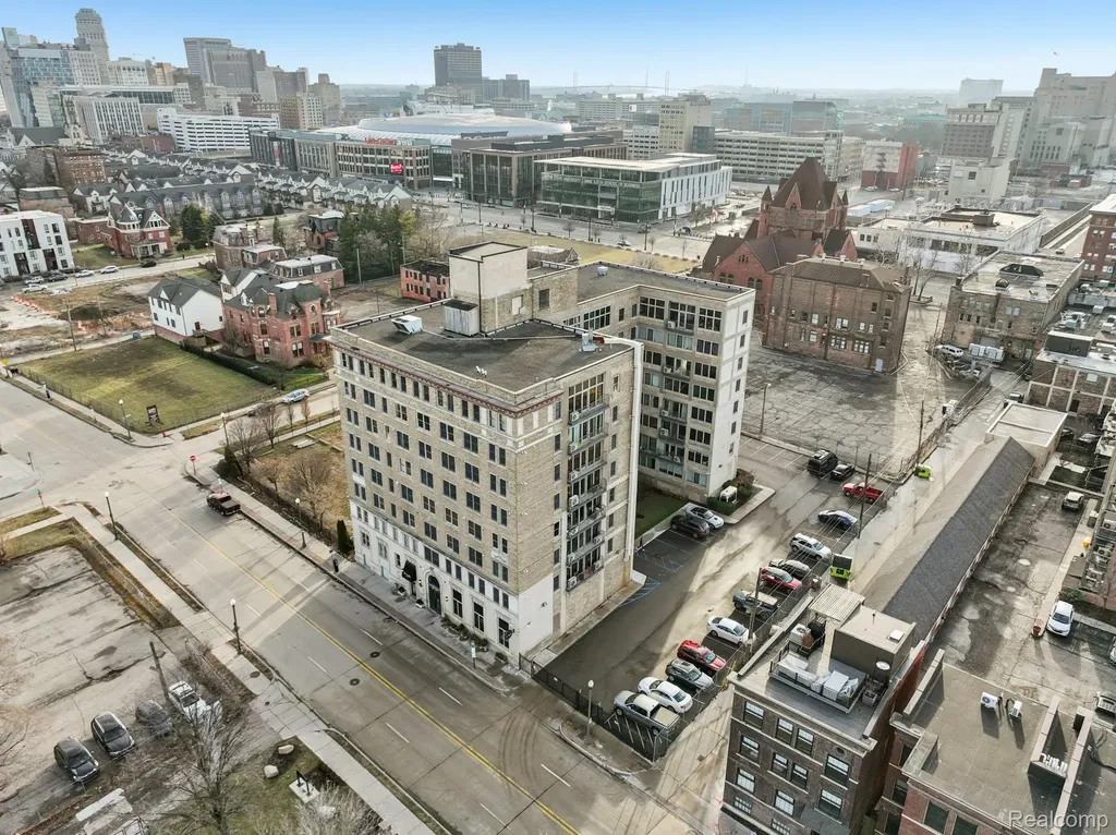 2915 John R Street Detroit City MI 48201