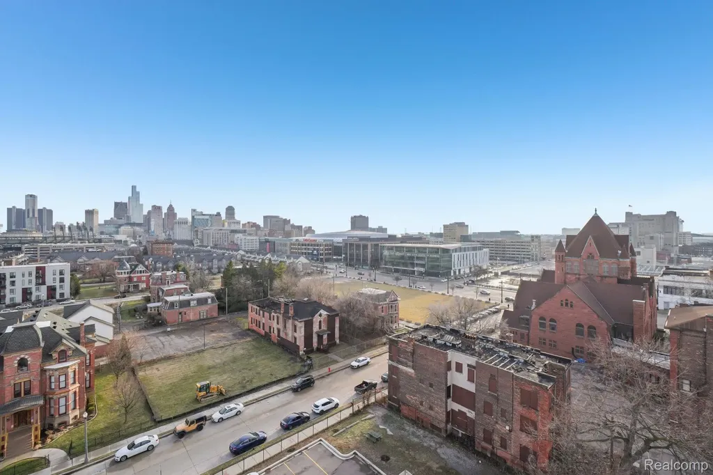 2915 John R Street Detroit City MI 48201