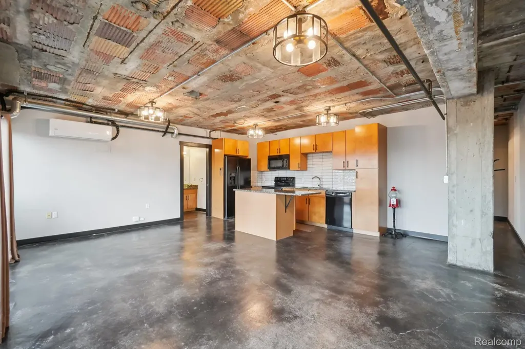 2915 John R Street Detroit City MI 48201