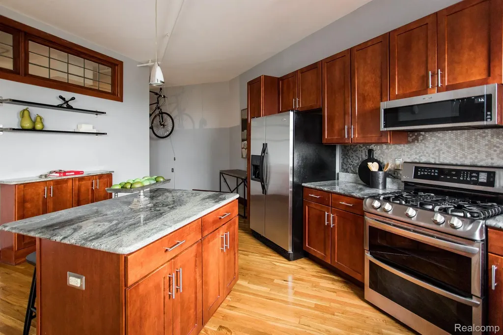 1395 Antietam Avenue Detroit City MI 48207