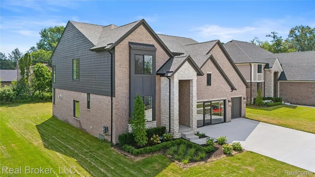 35704 Addison Drive New Baltimore City MI 48047